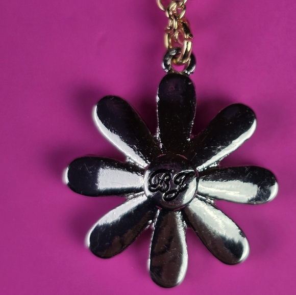 Betsey Johnson Layered Daisy Floral Crystal Pearl Necklace Set NWT - Picture 8 of 8